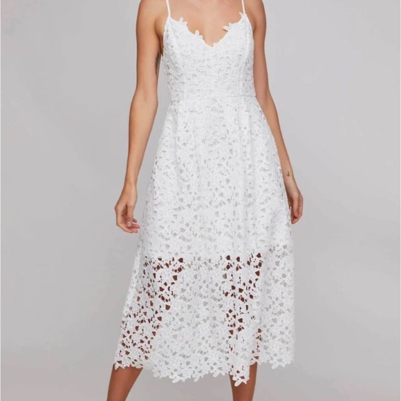 ASTR MIDI Lace Dress - Picture 1 of 3